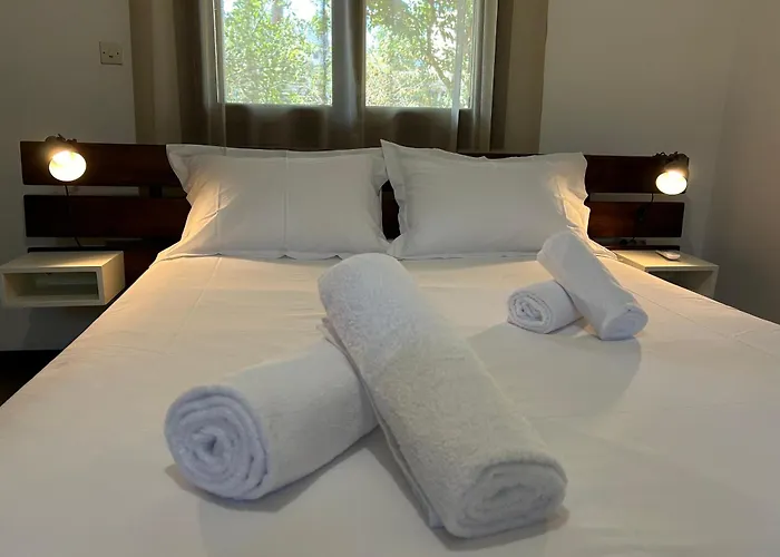 Artemis Airport Stay